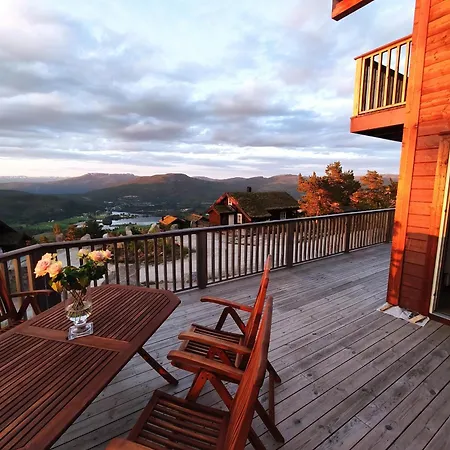 Vakantiehuis Hyggelig Blikk - Mountain With Sauna & Access *